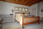 Master Suite - King Bed